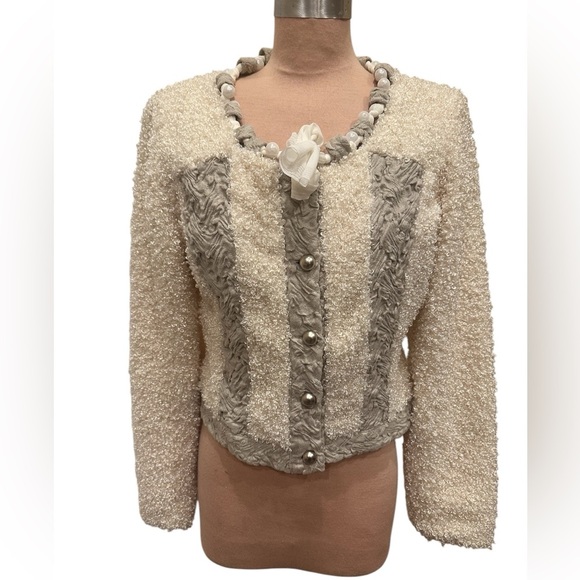 Alberto Makali Ivory Pearl Trim Bouclé Jacket Satin Panels and Bow Size Large - Picture 1 of 8
